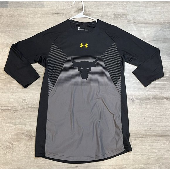 Under Armour Shirt Mens Medium Fitted Project Rock Chase Greatness 3/4 Shirt‎ - Picture 1 of 6